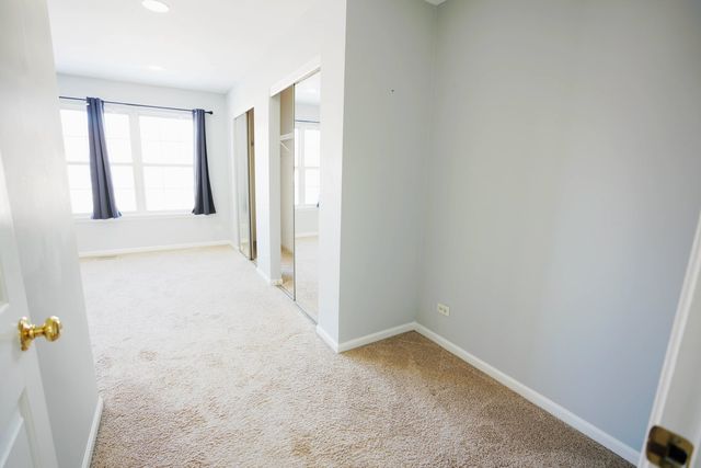 2441 Oneida Lane 2441, Naperville, IL 60563