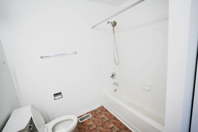 2441 Oneida Lane 2441, Naperville, IL 60563