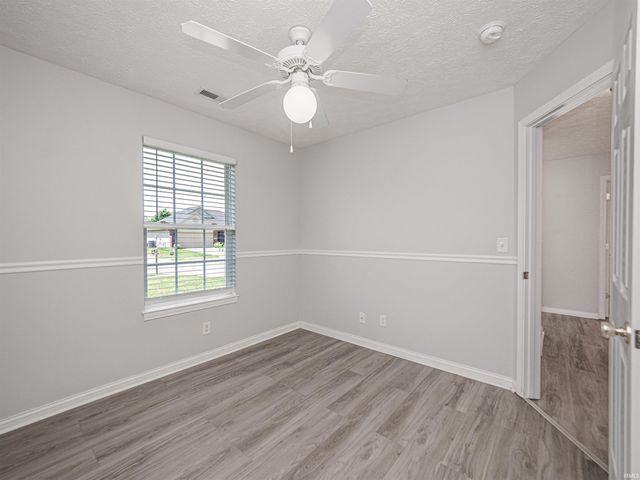 9901 Chatteris Road, Evansville, IN 47725