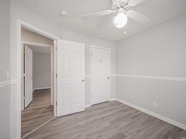 9901 Chatteris Road, Evansville, IN 47725