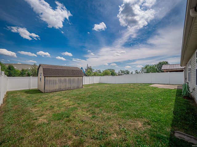9901 Chatteris Road, Evansville, IN 47725