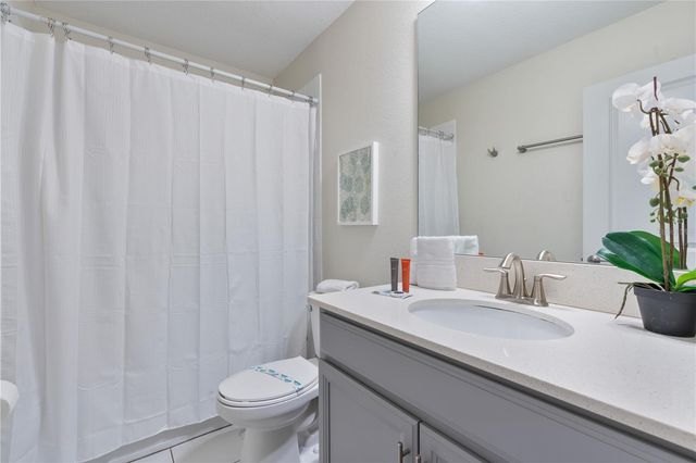 8825 CRUDEN BAY COURT, Davenport, FL 33896