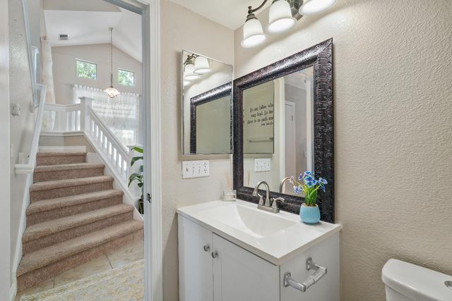 9502 Village Tree Dr, Elk Grove, CA 95758