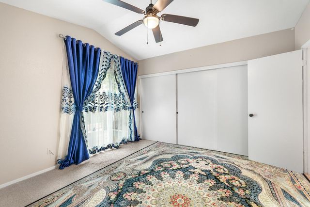 9502 Village Tree Dr, Elk Grove, CA 95758