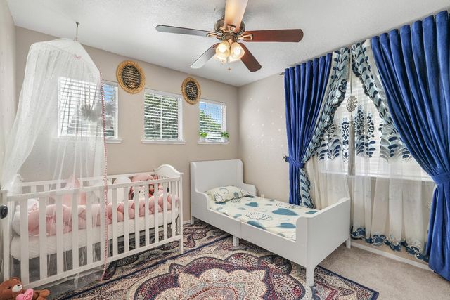 9502 Village Tree Dr, Elk Grove, CA 95758