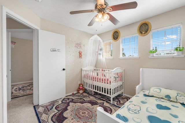 9502 Village Tree Dr, Elk Grove, CA 95758