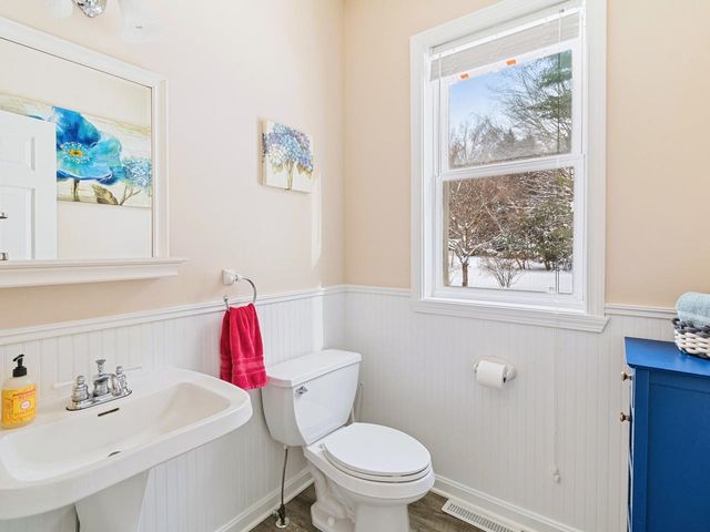 85 Barrett Lane, Williston, VT 05495