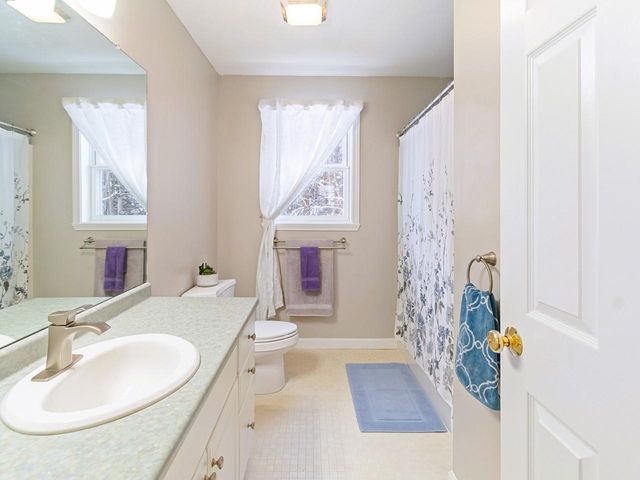 85 Barrett Lane, Williston, VT 05495