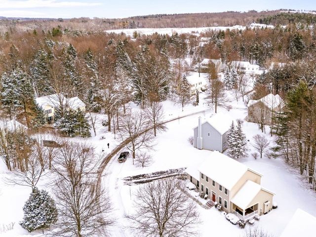 85 Barrett Lane, Williston, VT 05495