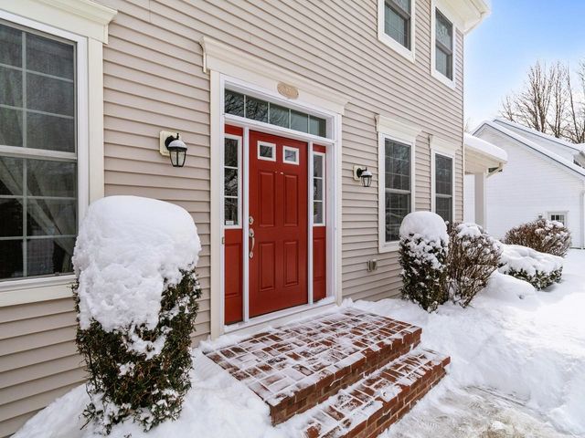 85 Barrett Lane, Williston, VT 05495