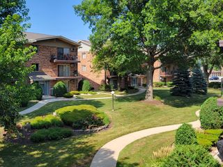 5340 Waterbury Court 2103, Crestwood, IL 60418