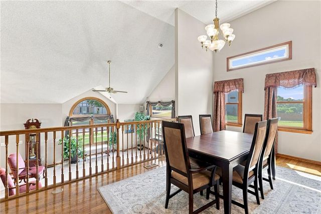 6726 N Charleston Drive, Kansas City, MO 64119