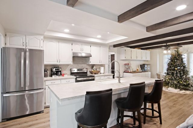 1580 Michael Way, Turlock, CA 95382