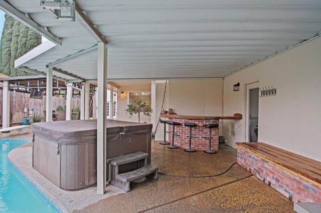 1580 Michael Way, Turlock, CA 95382