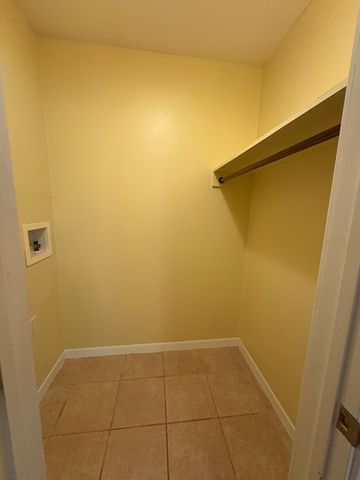 400 W 35th ST 203, Austin, TX 78705