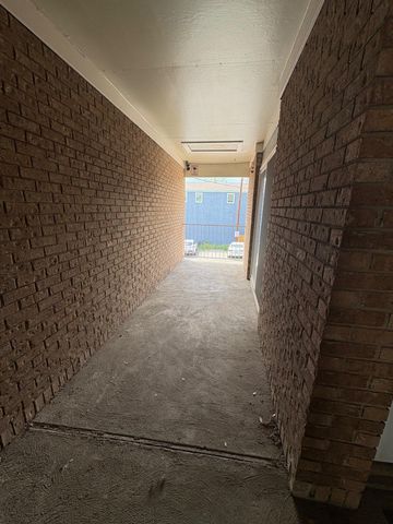 400 W 35th ST 203, Austin, TX 78705