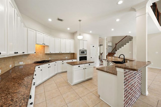 1125 Shady Knoll, League City, TX 77573