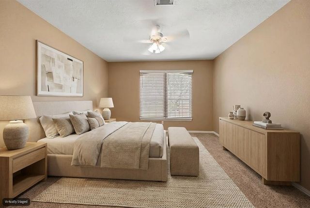 1125 Shady Knoll, League City, TX 77573