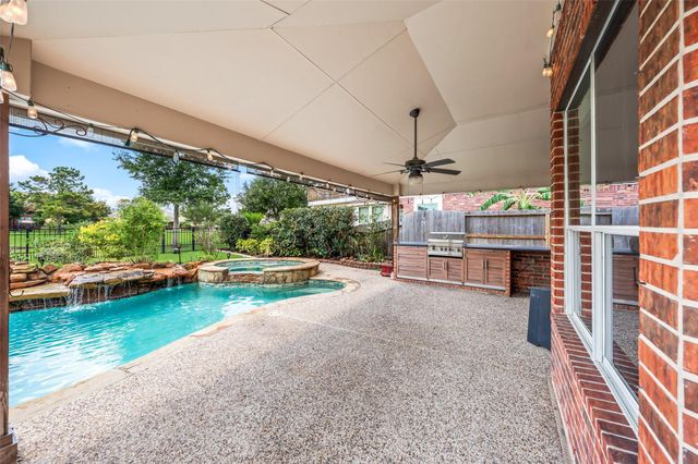 1125 Shady Knoll, League City, TX 77573