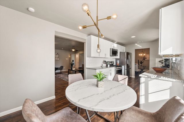 2346 Freeland Way, Dallas, TX 75228