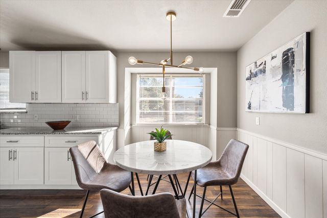 2346 Freeland Way, Dallas, TX 75228