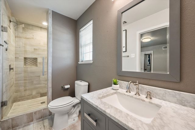 2346 Freeland Way, Dallas, TX 75228