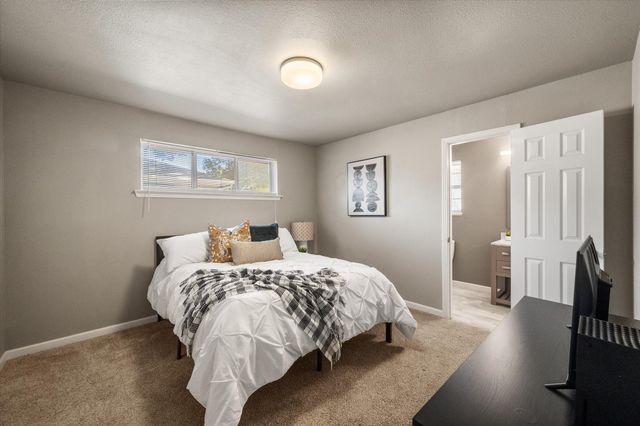 2346 Freeland Way, Dallas, TX 75228