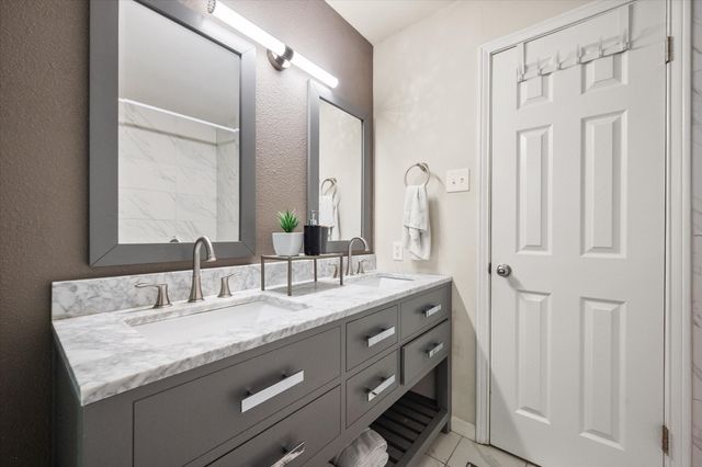 2346 Freeland Way, Dallas, TX 75228