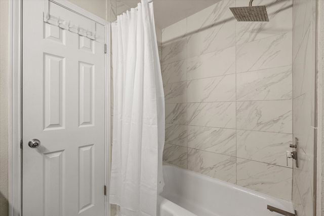 2346 Freeland Way, Dallas, TX 75228