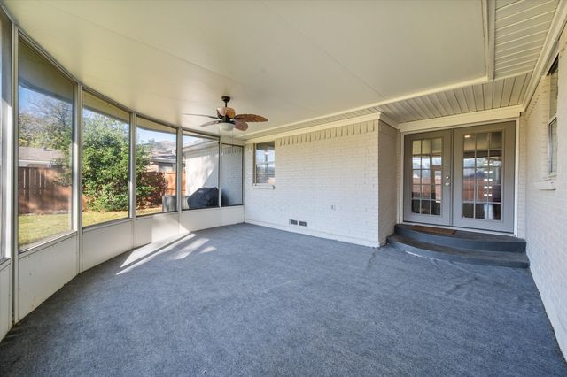 2346 Freeland Way, Dallas, TX 75228