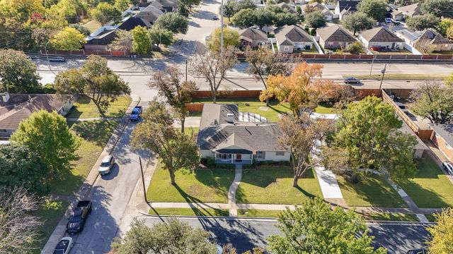 2346 Freeland Way, Dallas, TX 75228