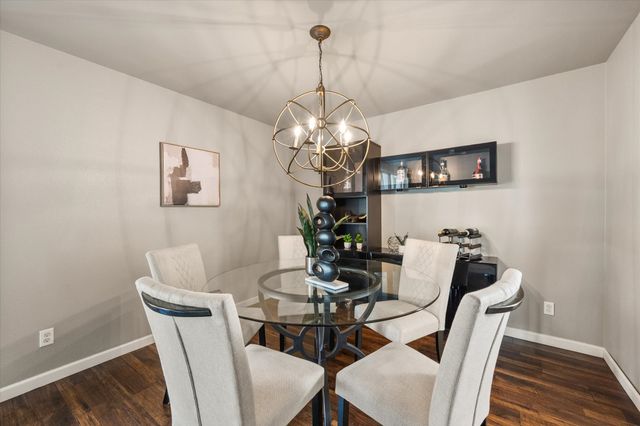 2346 Freeland Way, Dallas, TX 75228