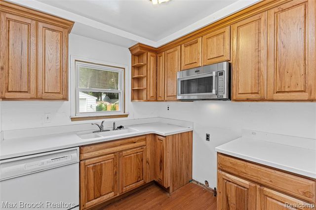3410 Hunter Avenue, Royal Oak, MI 48073