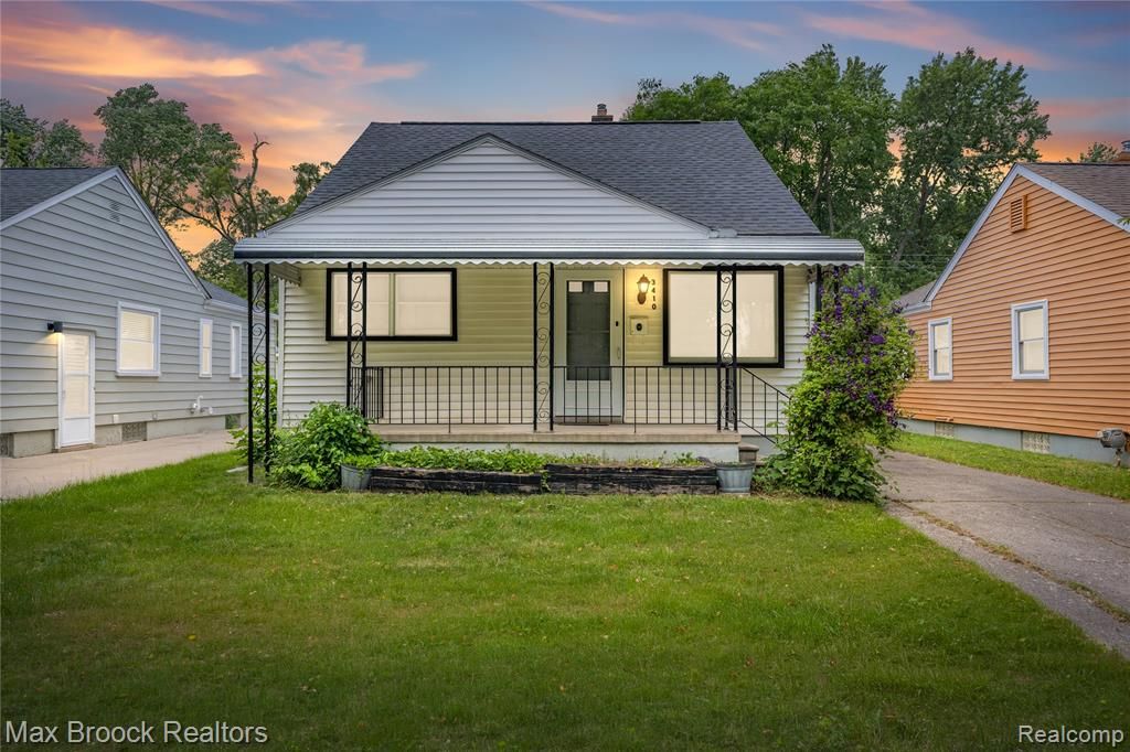 3410 Hunter Avenue, Royal Oak, MI 48073