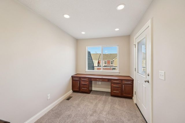 8402 Jonquil Lane N, Maple Grove, MN 55369