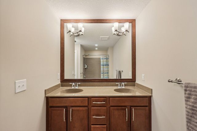 8402 Jonquil Lane N, Maple Grove, MN 55369