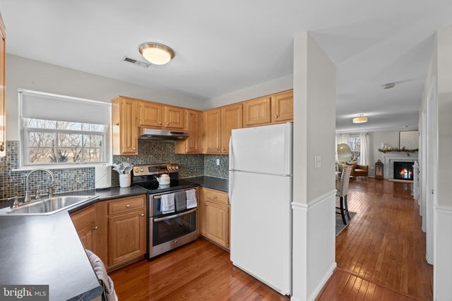 33 RED TAIL CT, Royersford, PA 19468