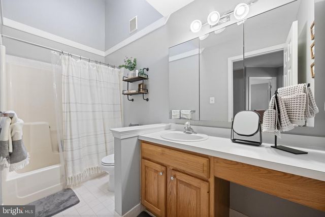 33 RED TAIL CT, Royersford, PA 19468