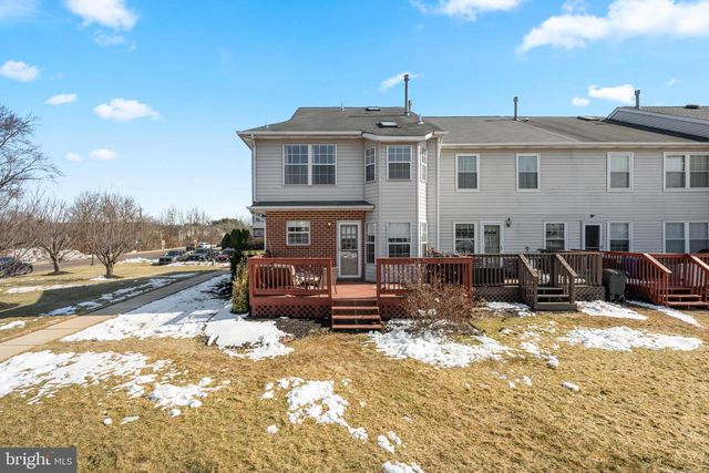 33 RED TAIL CT, Royersford, PA 19468