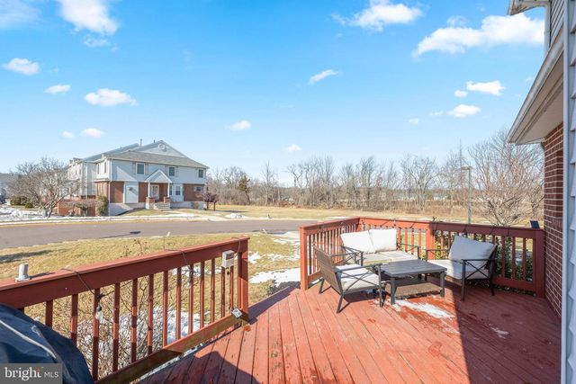 33 RED TAIL CT, Royersford, PA 19468