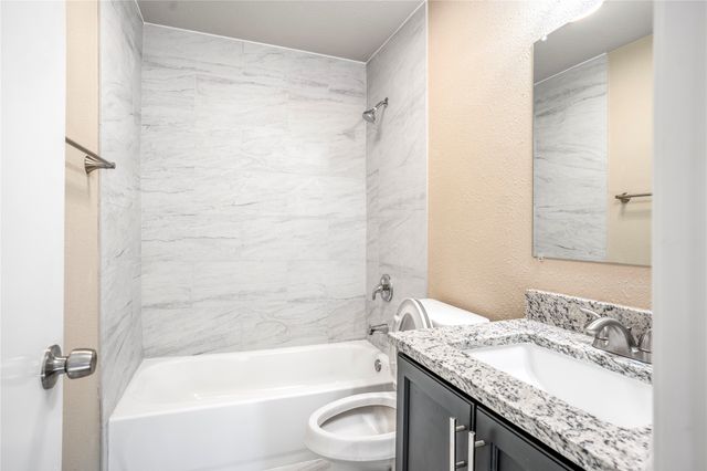 8110 Skillman Street 1027, Dallas, TX 75231