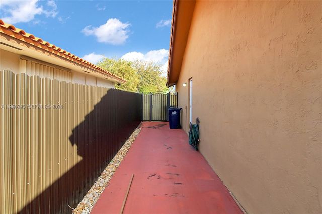 3420 SW 111th Ave, Miami, FL 33165