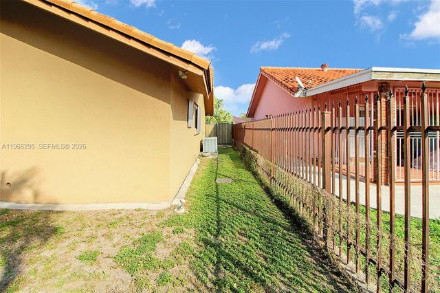 3420 SW 111th Ave, Miami, FL 33165