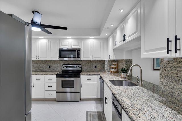 1167 HILLSBORO MILE 306, Hillsboro Beach, FL 33062