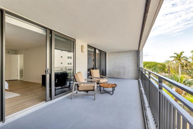 1167 HILLSBORO MILE 306, Hillsboro Beach, FL 33062