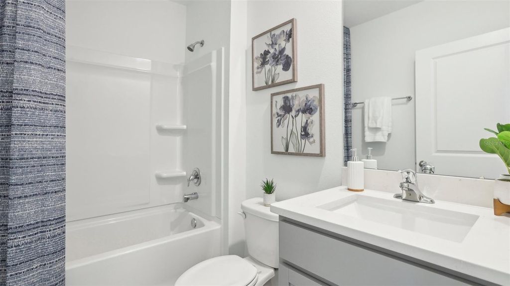 Image 16 of property listing at 13603 NEW JADE AVENUE, Wimauma, FL 33598