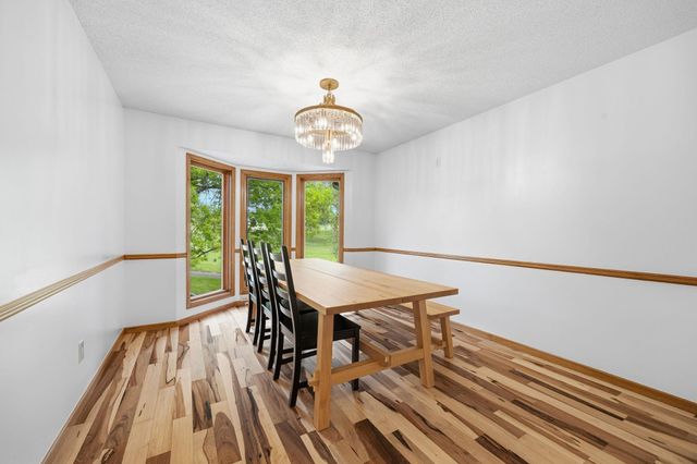 5724 Auto Club Circle, Bloomington, MN 55437