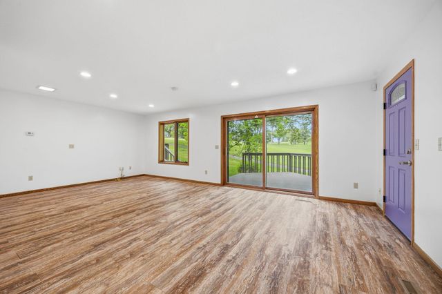 5724 Auto Club Circle, Bloomington, MN 55437