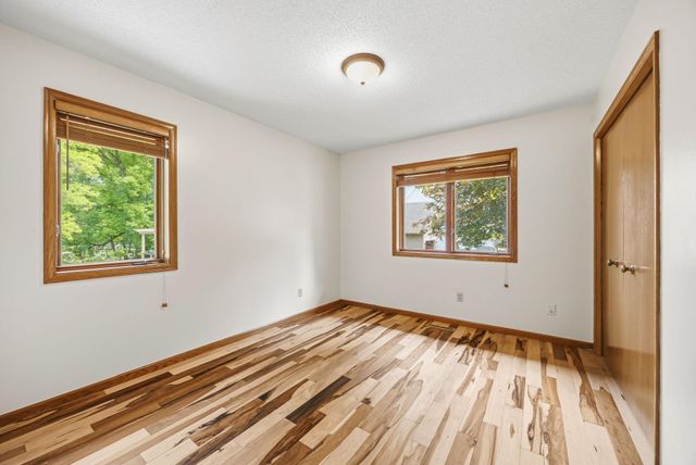 5724 Auto Club Circle, Bloomington, MN 55437