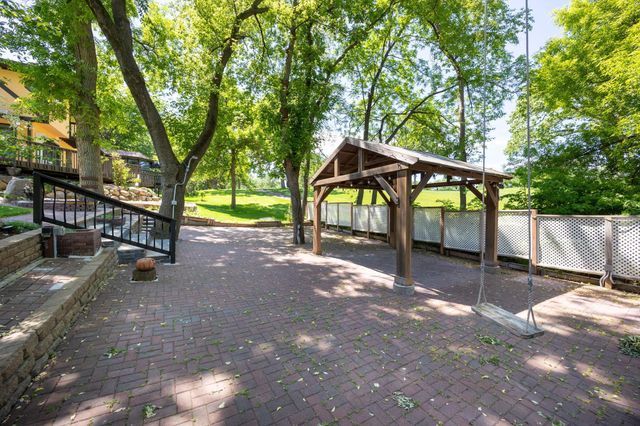5724 Auto Club Circle, Bloomington, MN 55437